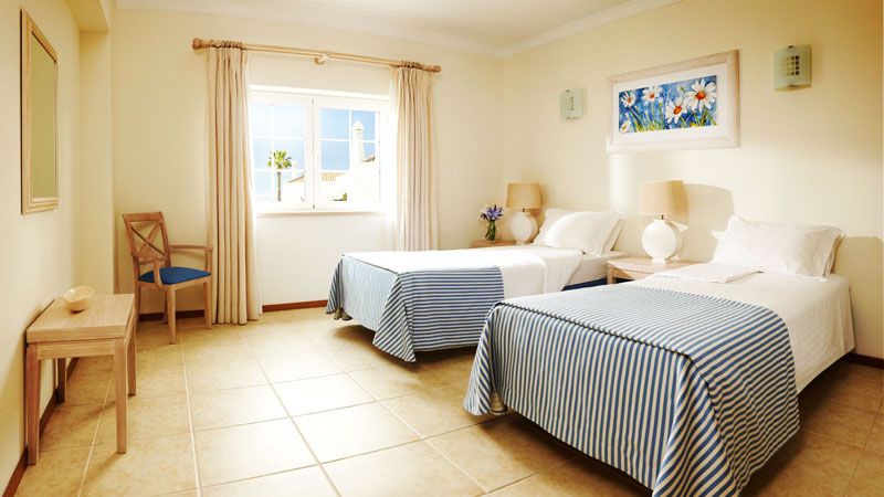Vale de Oliveiras extra sovrum i lägenhet med två sovrum